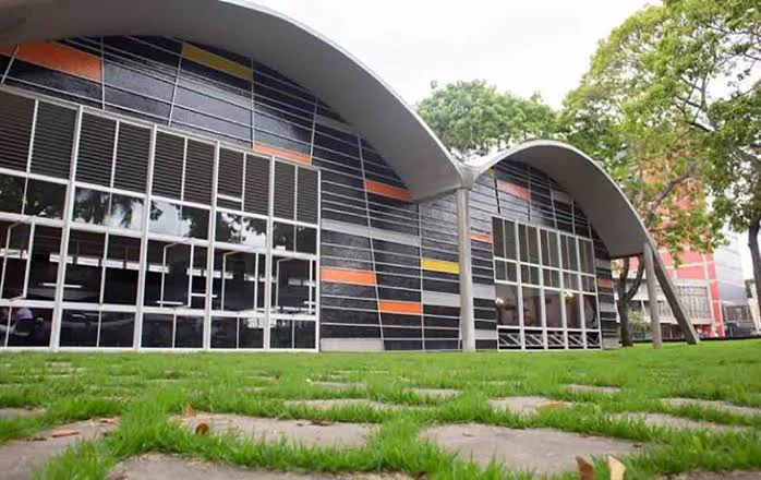 Biblioteca de la Facultad de Ingeneria.